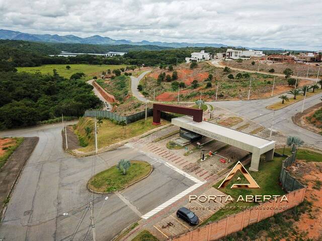 #381 - Terreno em condomínio para Venda em Caratinga - MG