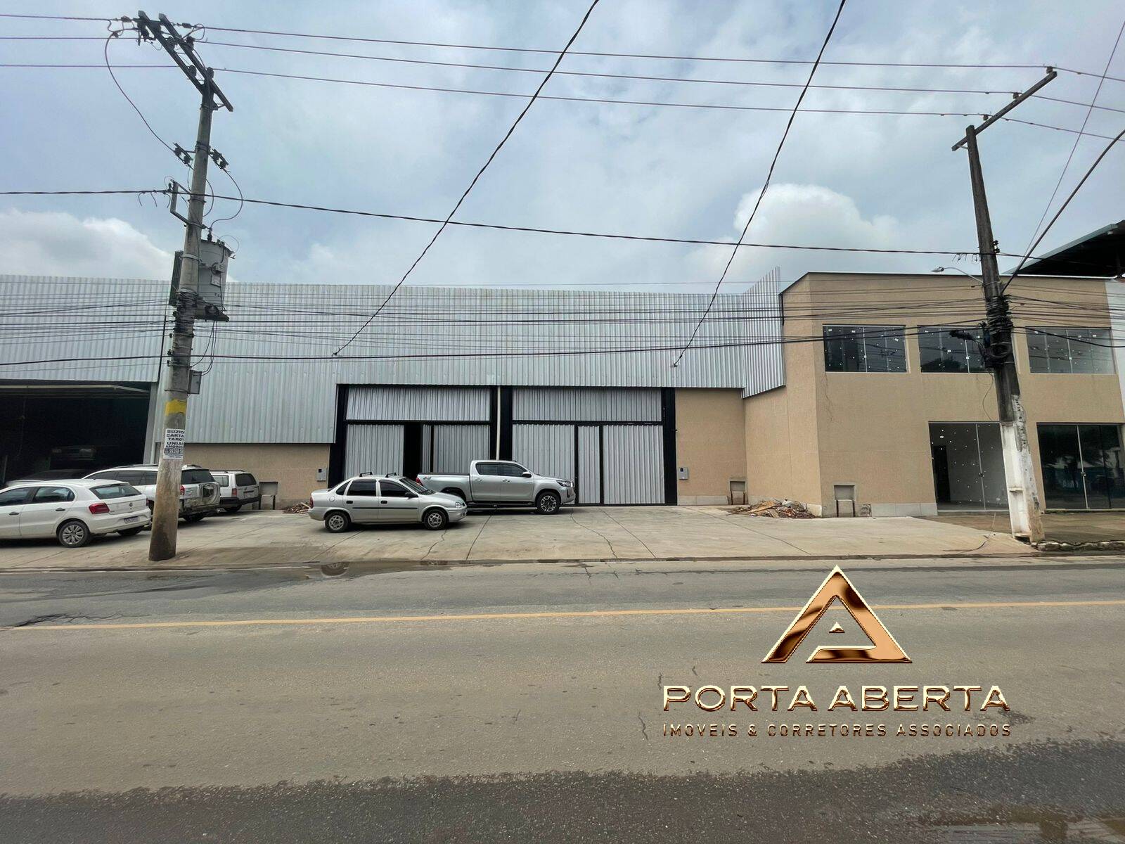 Depósito-Galpão-Armazém para alugar, 358m² - Foto 2