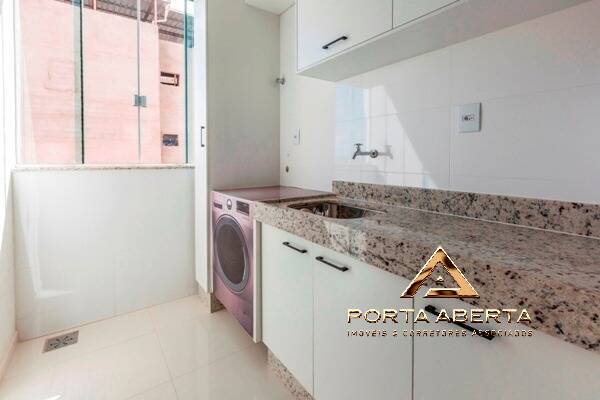 Apartamento à venda com 3 quartos, 167m² - Foto 9