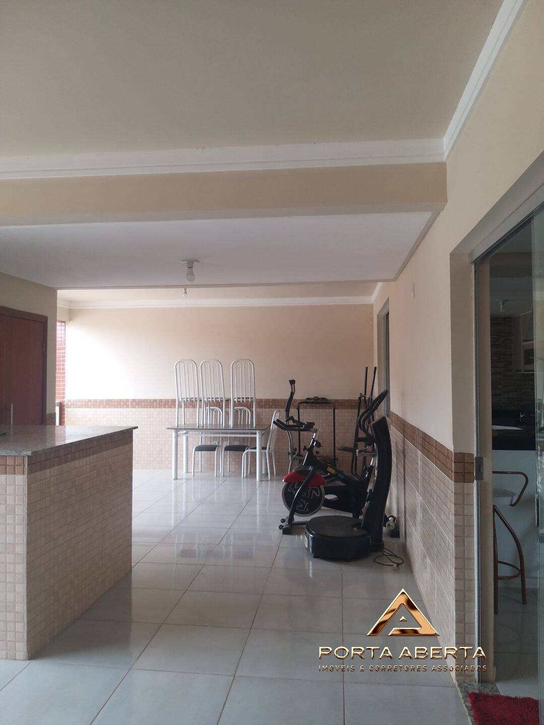 Apartamento à venda com 3 quartos, 210m² - Foto 11