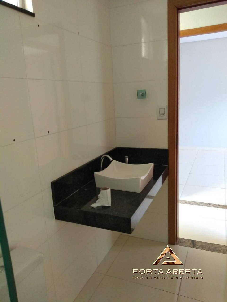 Apartamento à venda com 2 quartos, 65m² - Foto 3