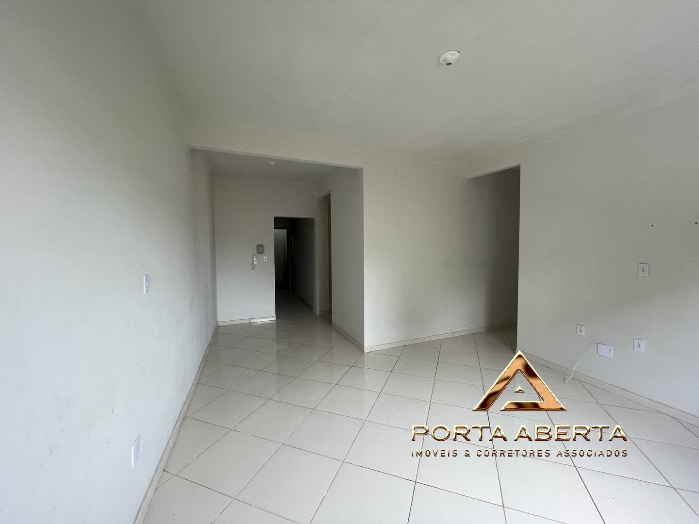 Apartamento à venda com 2 quartos, 60m² - Foto 9