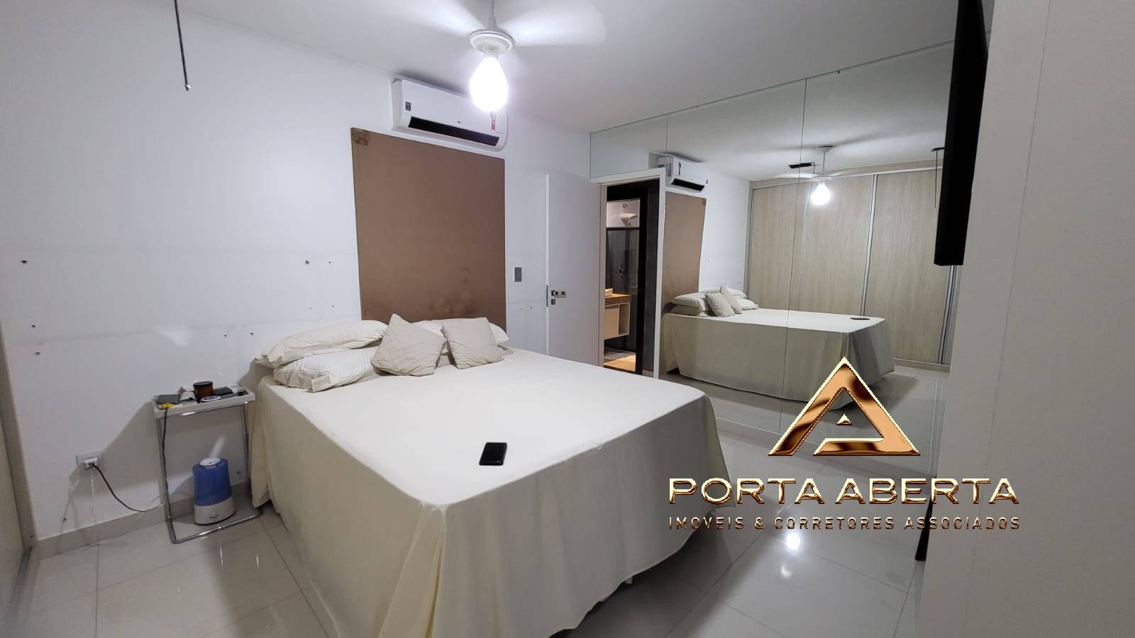 Apartamento à venda com 3 quartos, 200m² - Foto 16