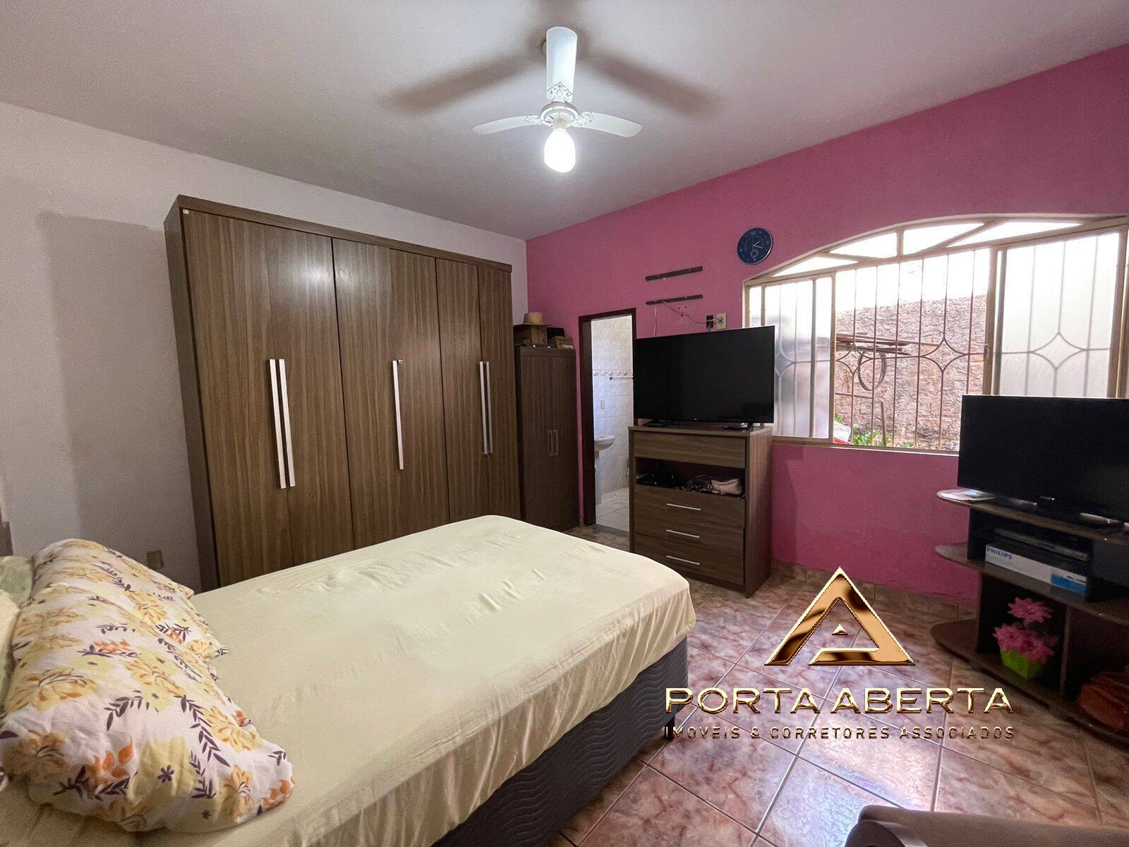 Casa à venda com 3 quartos, 240m² - Foto 17