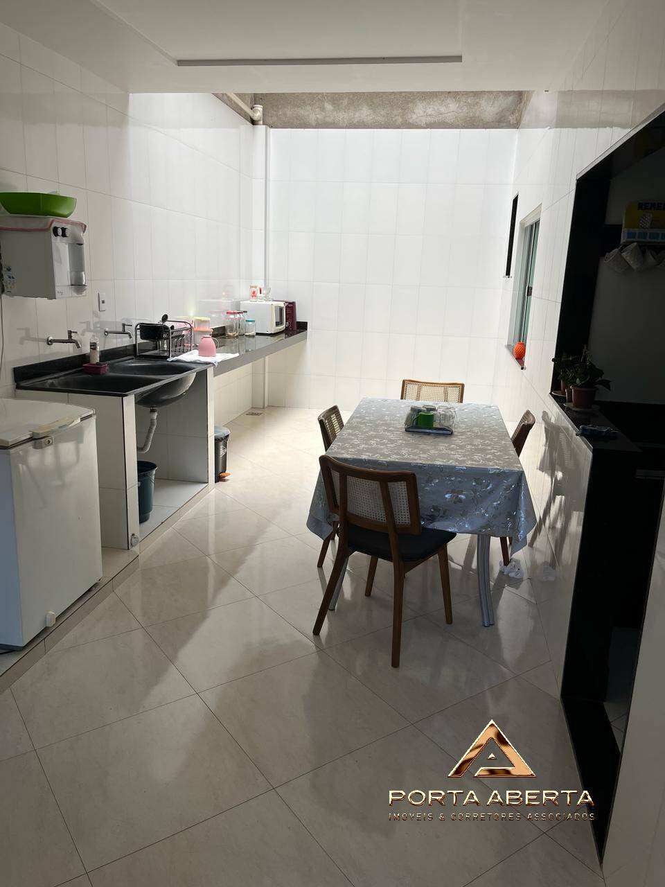 Casa à venda com 3 quartos, 150m² - Foto 22