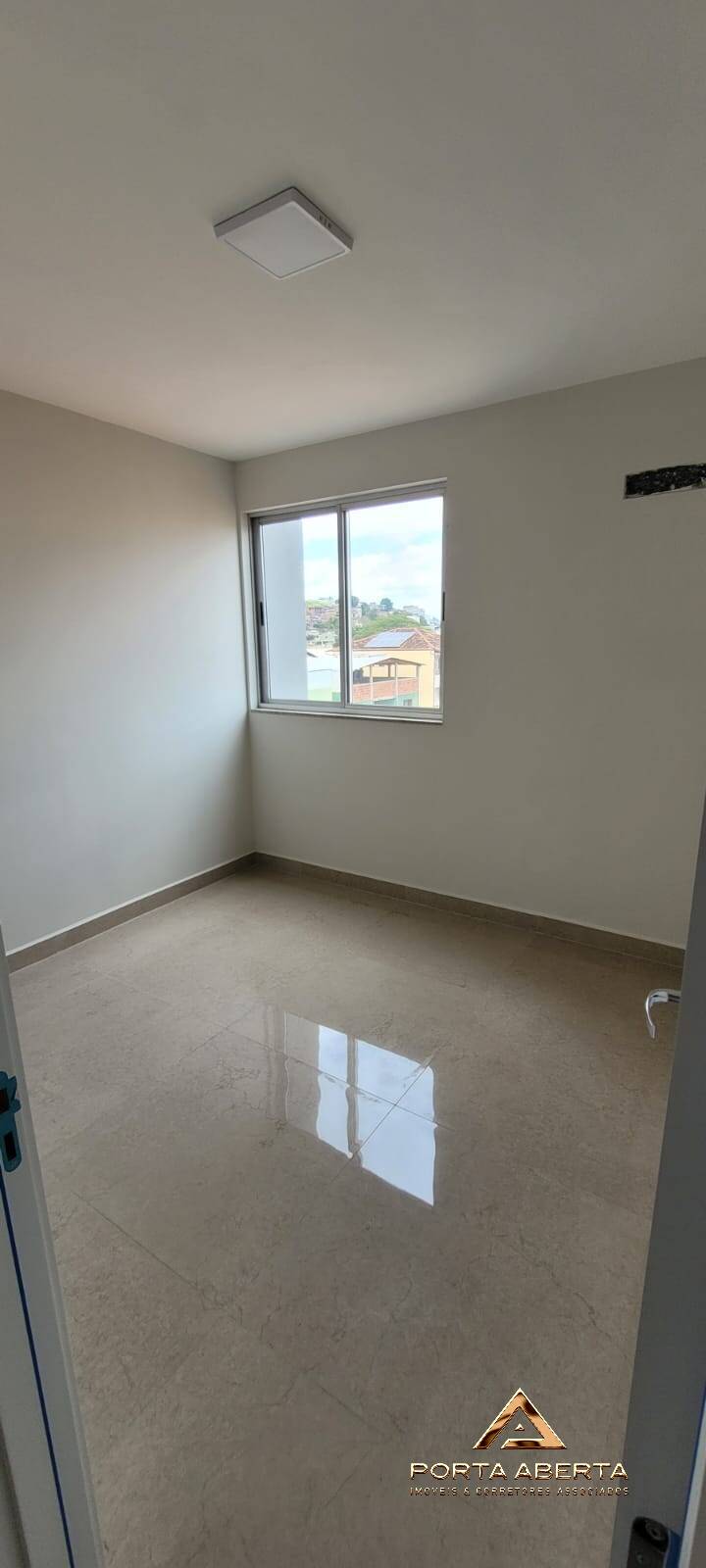 Apartamento à venda com 3 quartos, 100m² - Foto 8