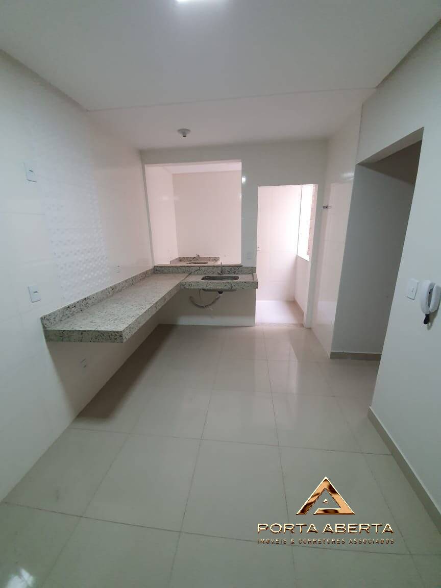 Apartamento à venda com 2 quartos, 80m² - Foto 4