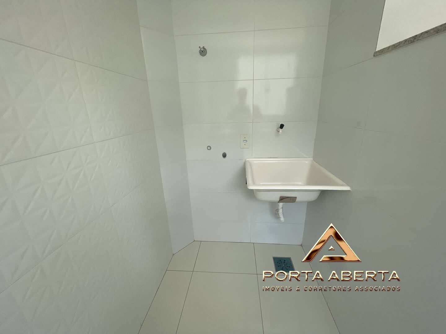 Apartamento à venda com 2 quartos, 68m² - Foto 13