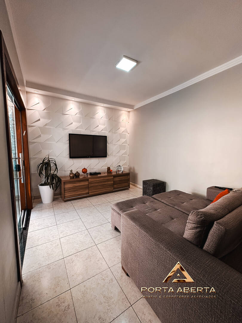 Casa à venda com 3 quartos, 200m² - Foto 7