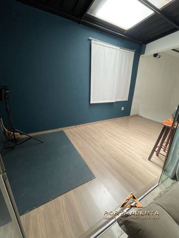 Apartamento à venda com 3 quartos, 115m² - Foto 4