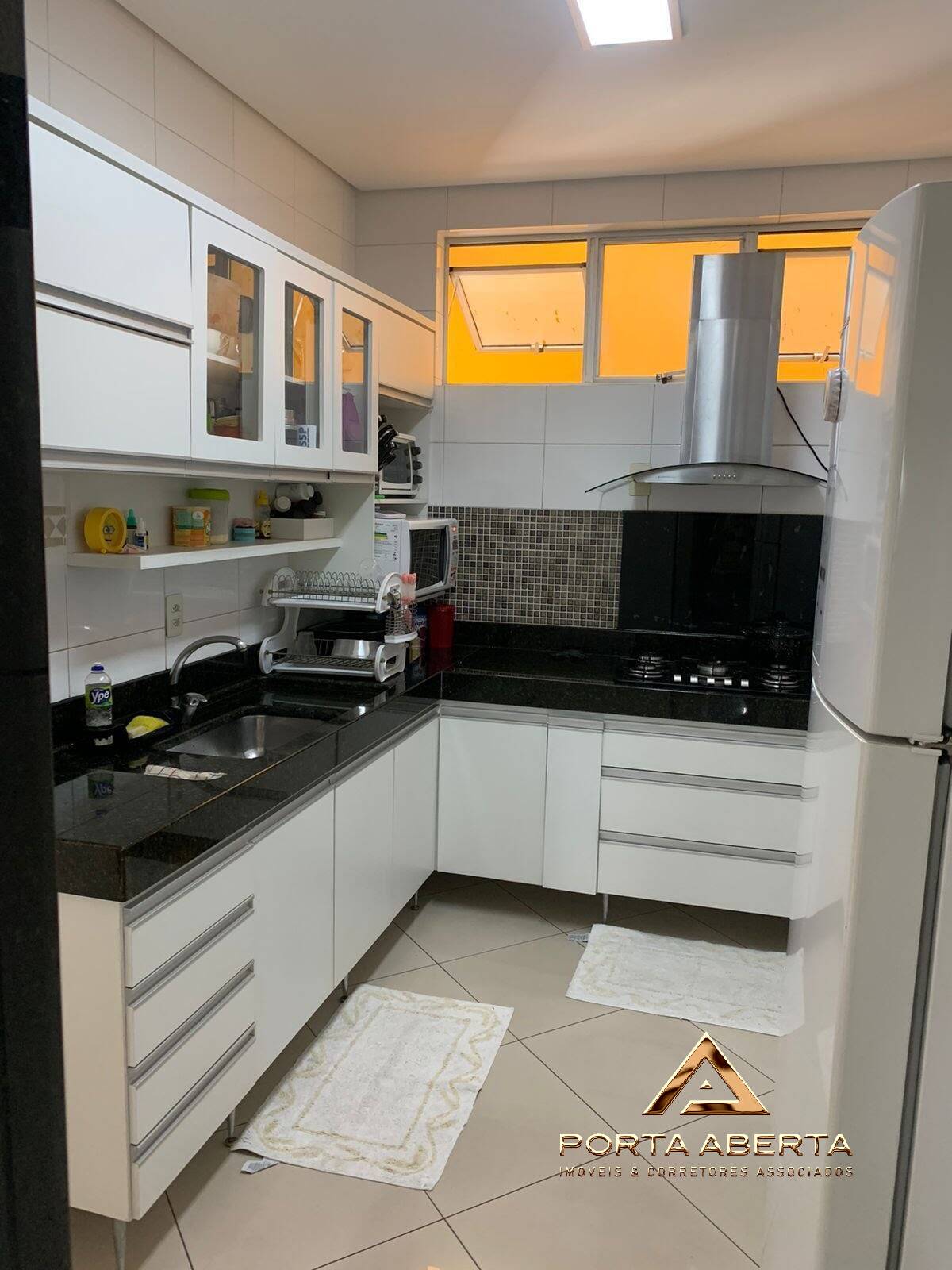 Apartamento à venda com 3 quartos, 217m² - Foto 13