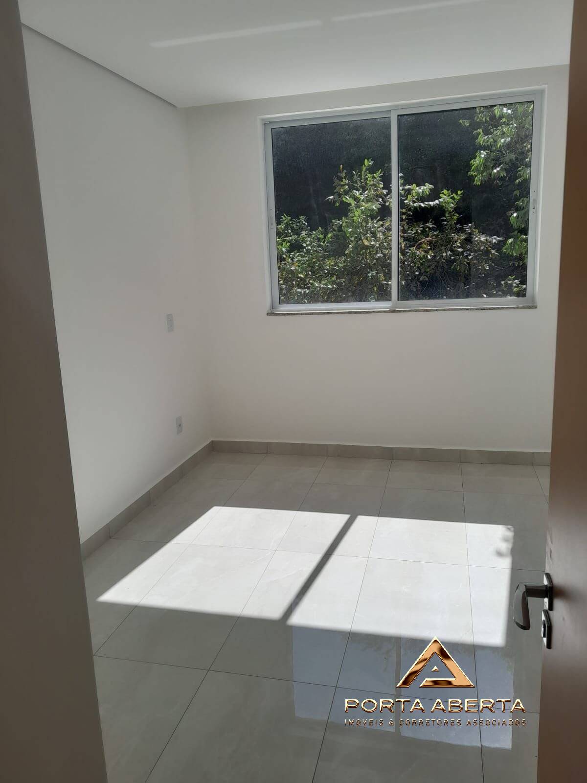 Apartamento à venda com 3 quartos, 120m² - Foto 26