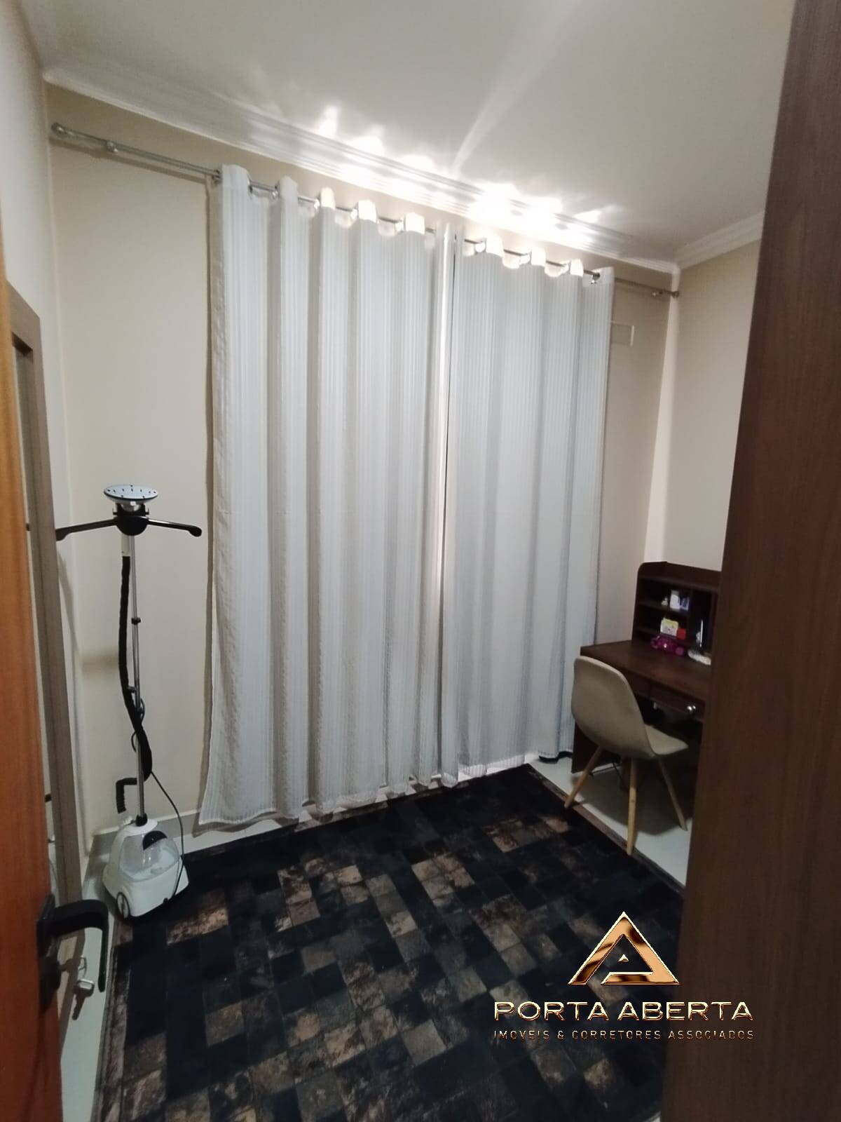 Apartamento à venda com 3 quartos, 94m² - Foto 10