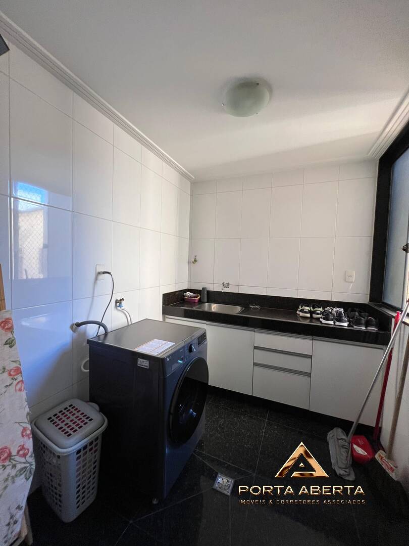 Apartamento à venda com 5 quartos, 350m² - Foto 11