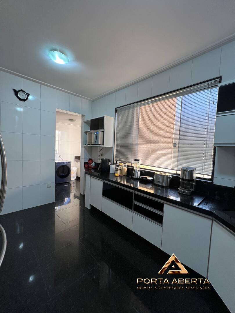 Apartamento à venda com 5 quartos, 350m² - Foto 8