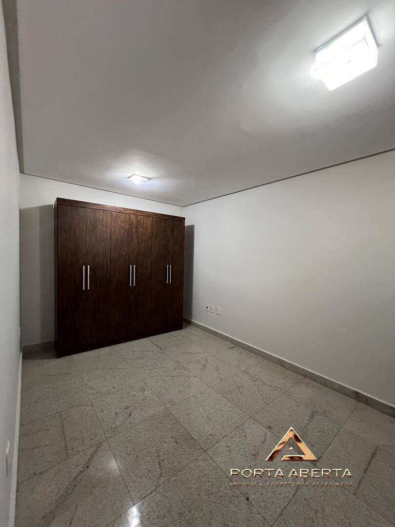 Apartamento à venda com 5 quartos, 300m² - Foto 9