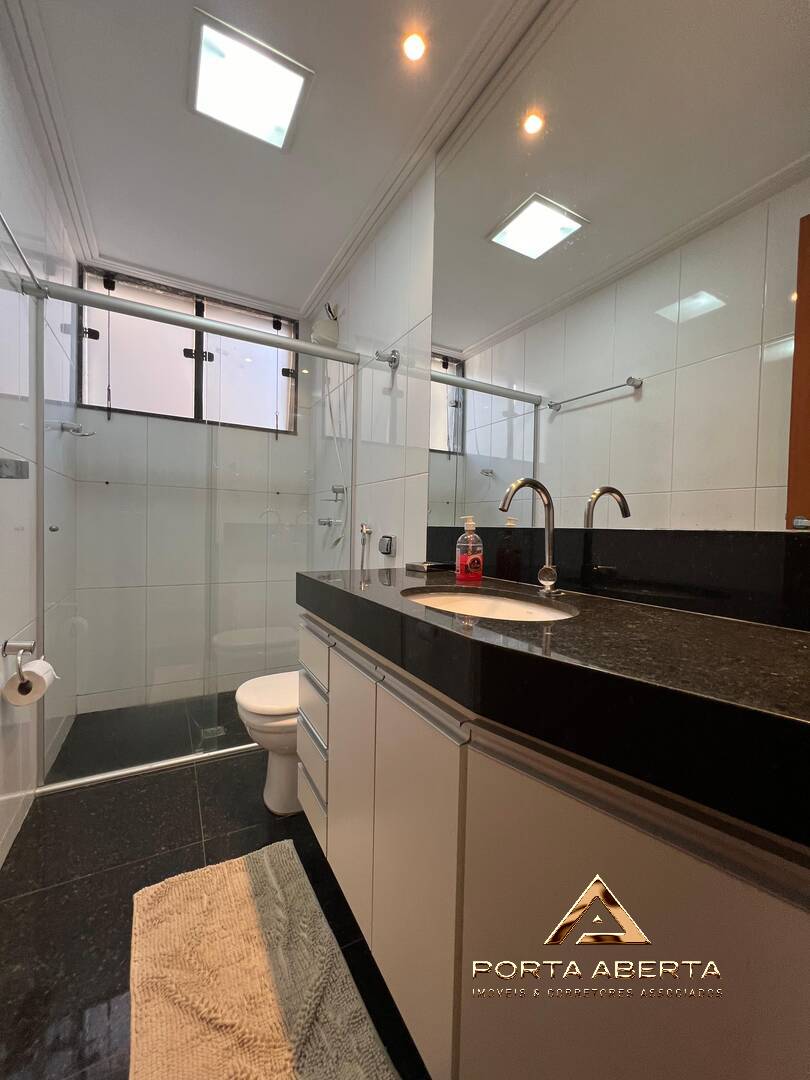 Apartamento à venda com 5 quartos, 300m² - Foto 33