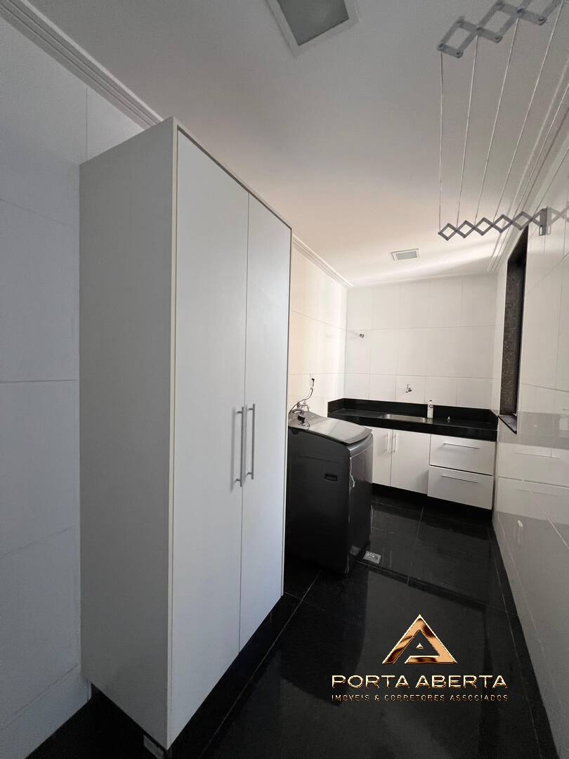 Apartamento à venda com 5 quartos, 300m² - Foto 34