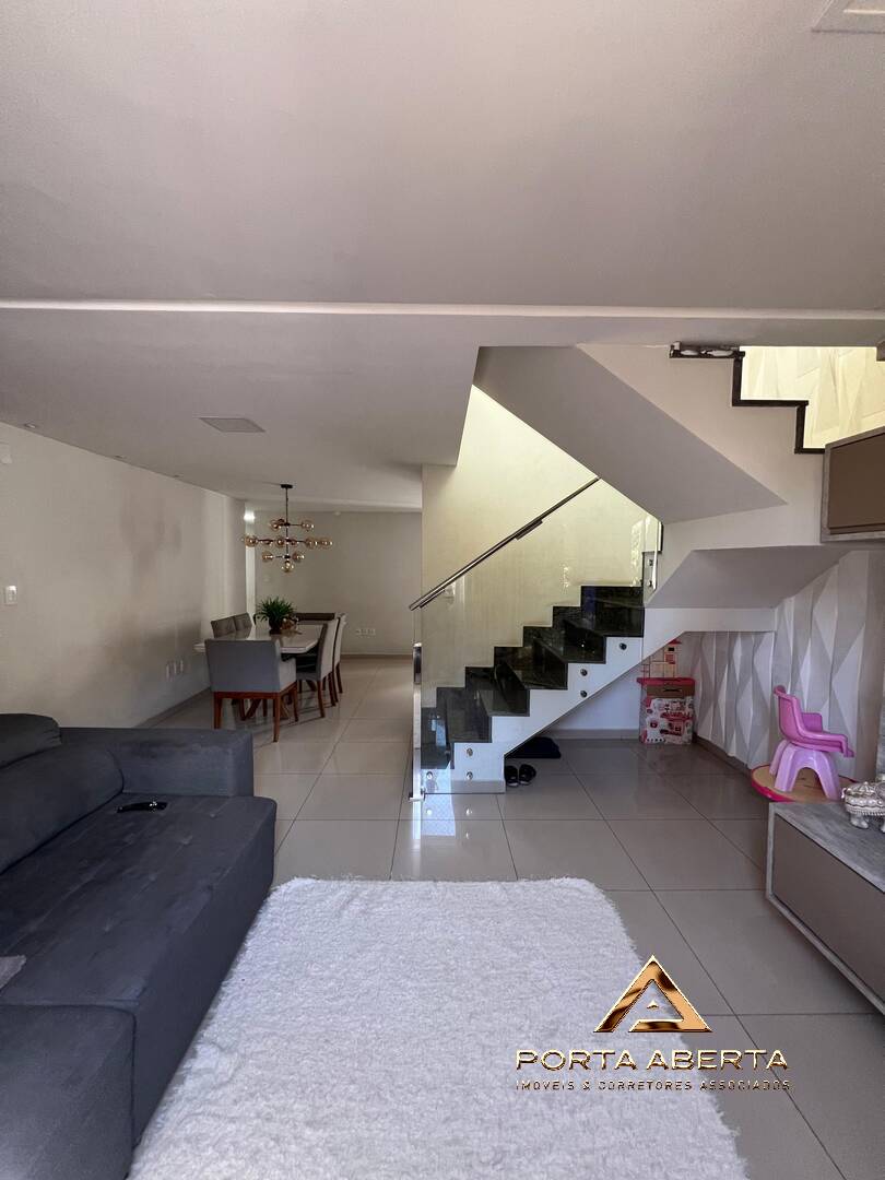 Apartamento à venda com 3 quartos, 190m² - Foto 4