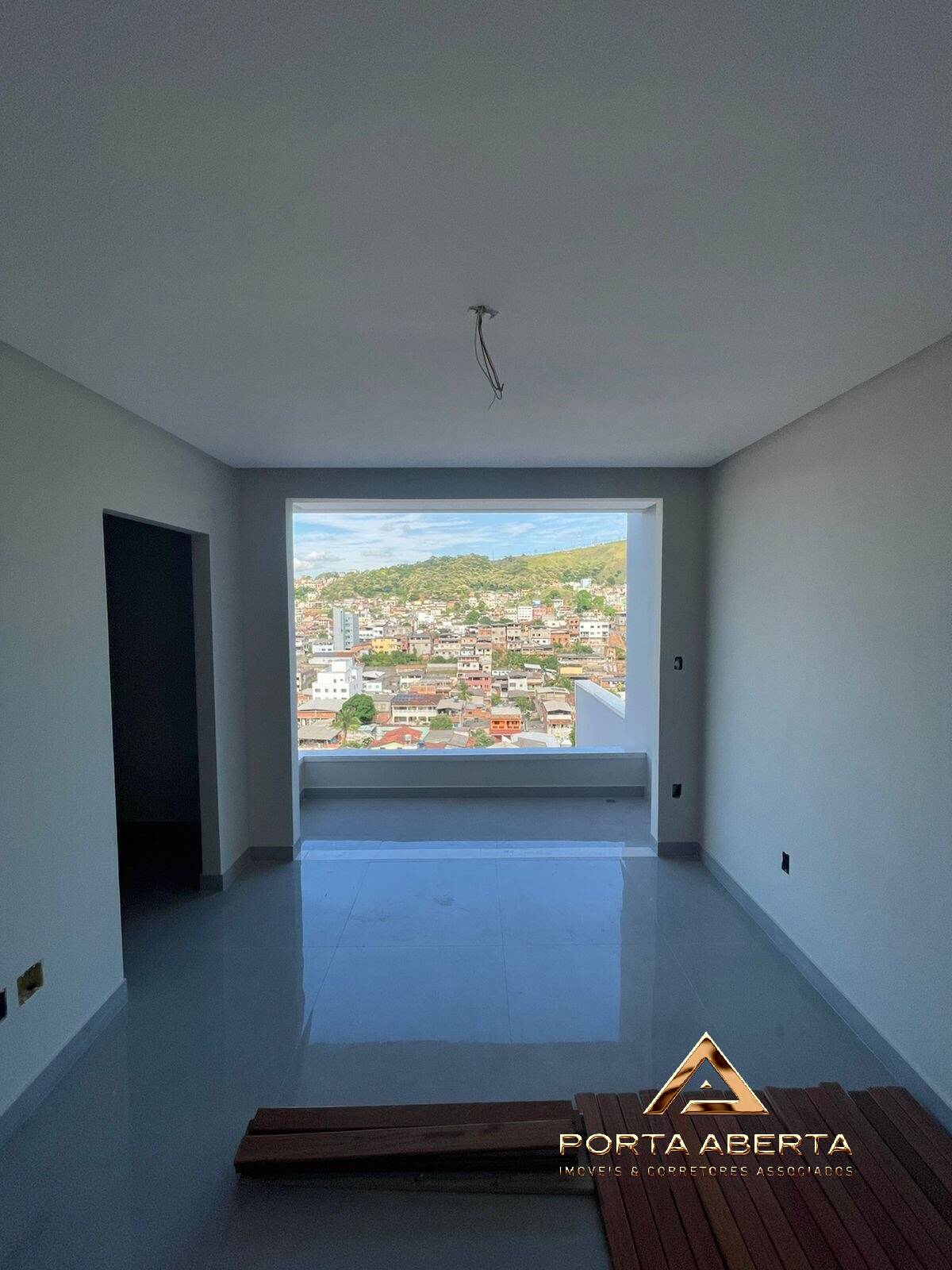 Casa à venda com 3 quartos, 200m² - Foto 6