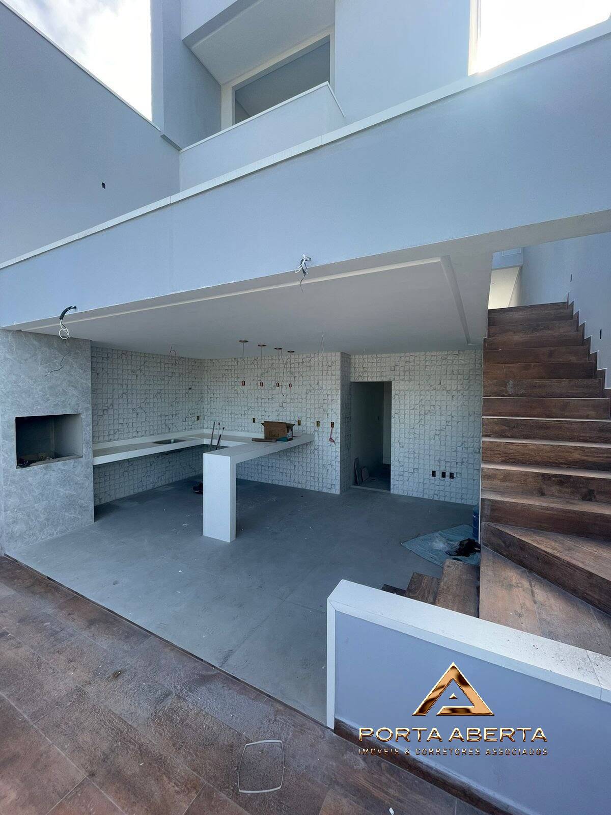 Casa à venda com 3 quartos, 200m² - Foto 7