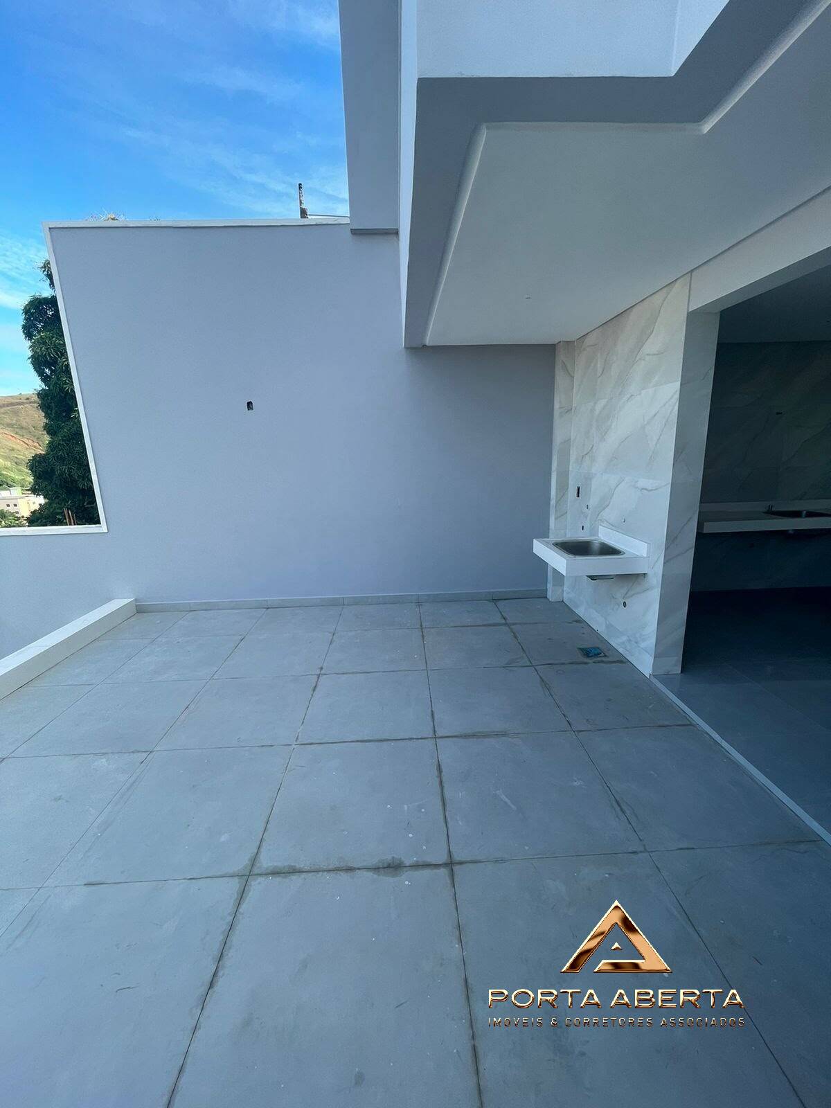 Casa à venda com 3 quartos, 200m² - Foto 10