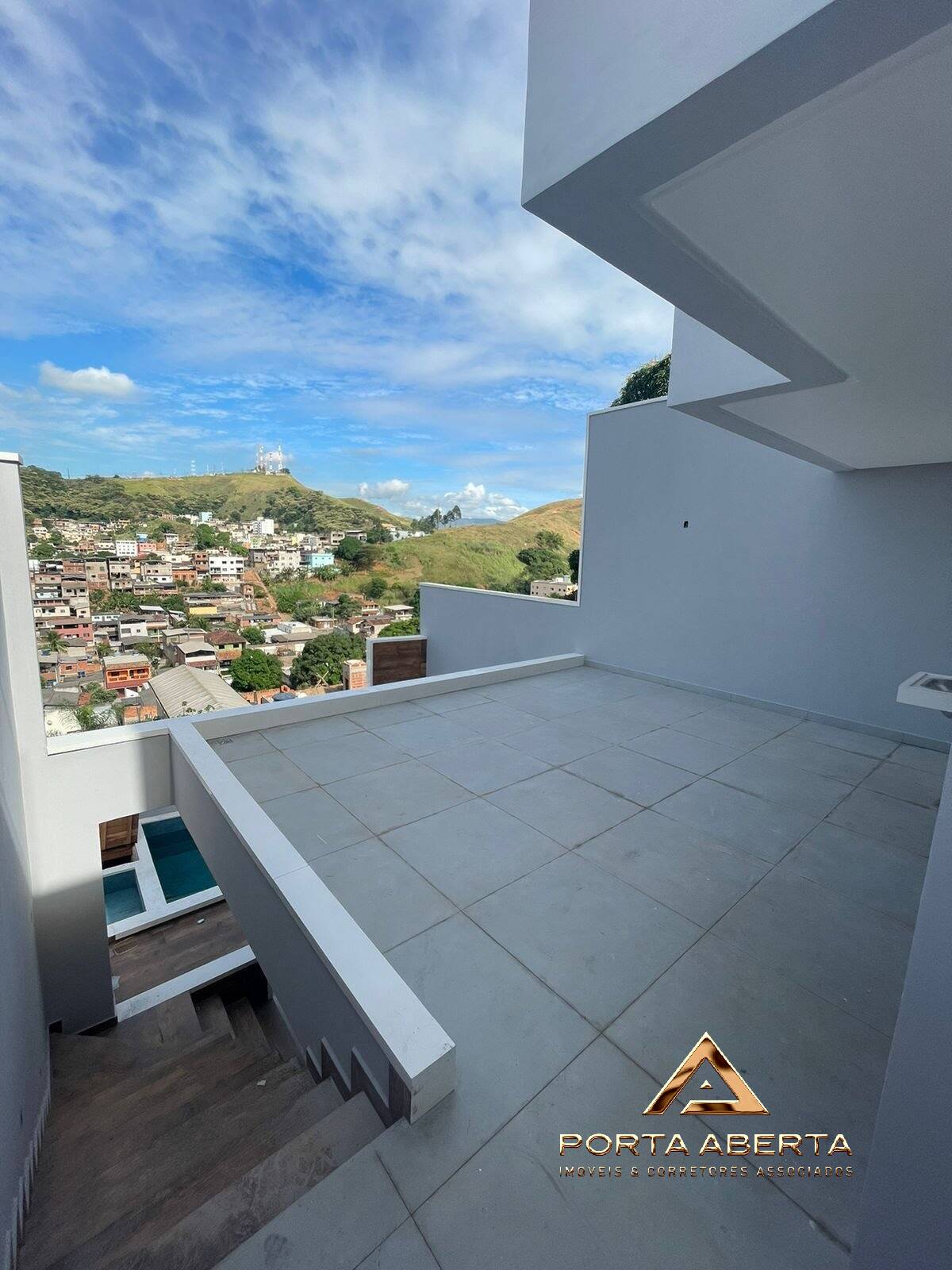 Casa à venda com 3 quartos, 200m² - Foto 14