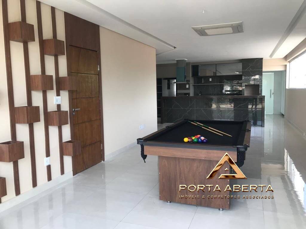 Apartamento à venda com 3 quartos, 202m² - Foto 1