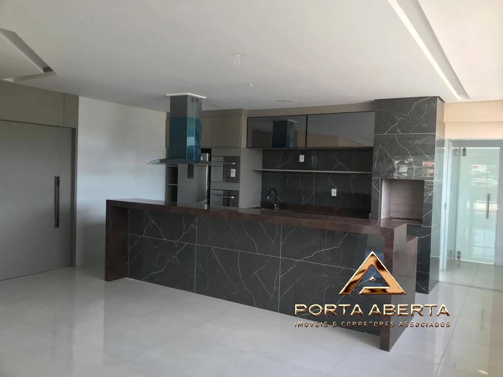 Apartamento à venda com 3 quartos, 202m² - Foto 3