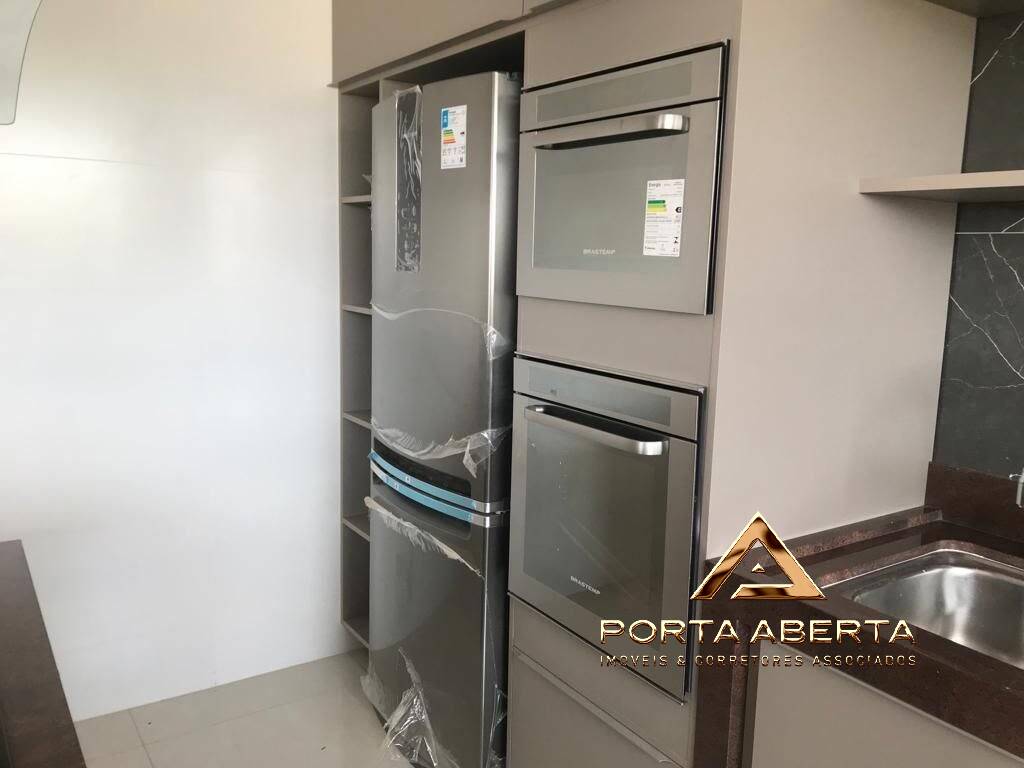 Apartamento à venda com 3 quartos, 202m² - Foto 8