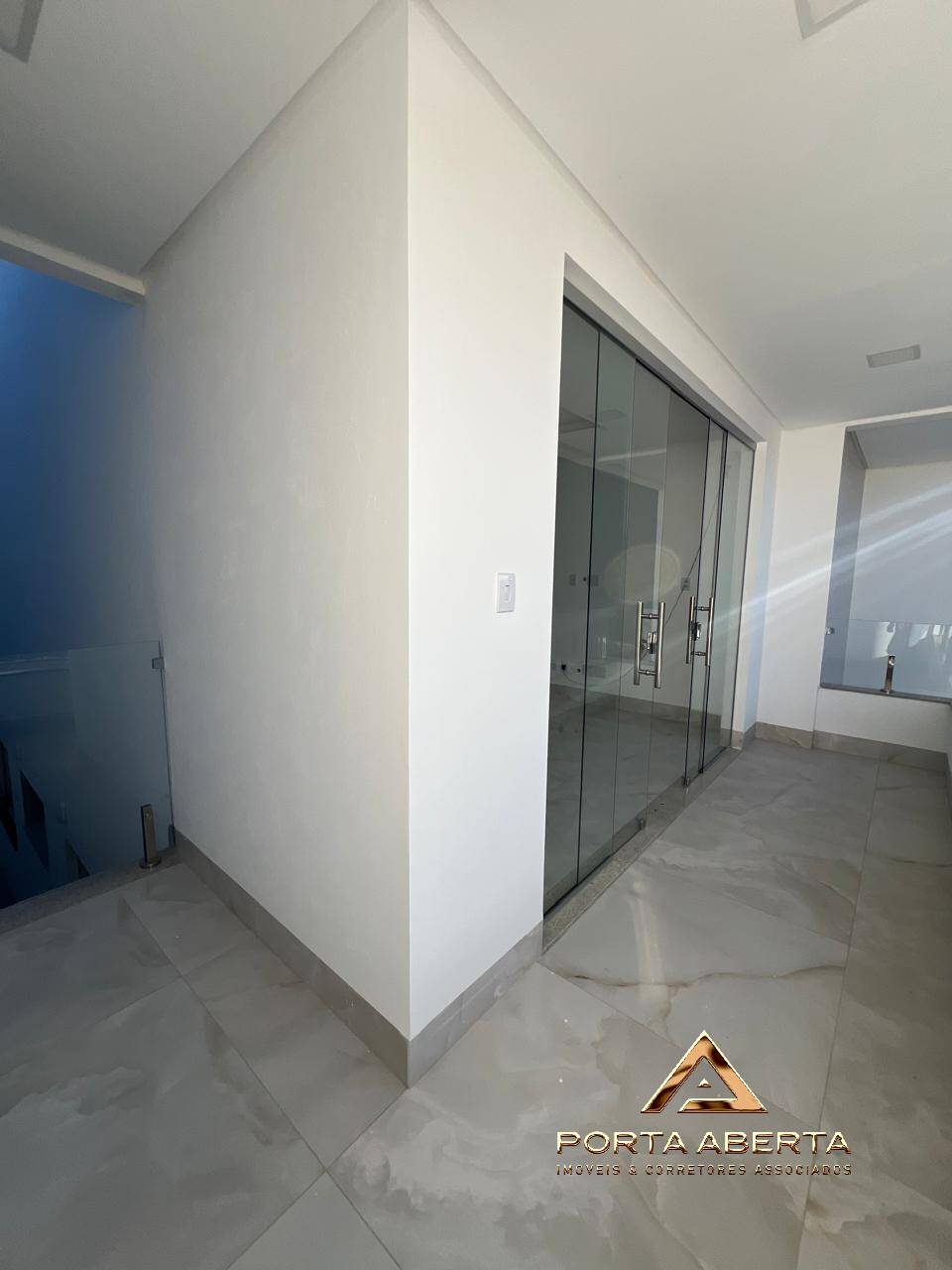 Casa à venda com 4 quartos, 305m² - Foto 22