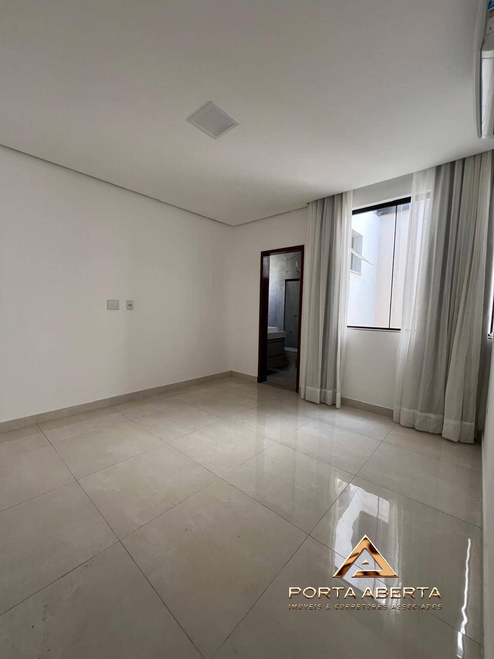 Casa à venda com 3 quartos, 90m² - Foto 13