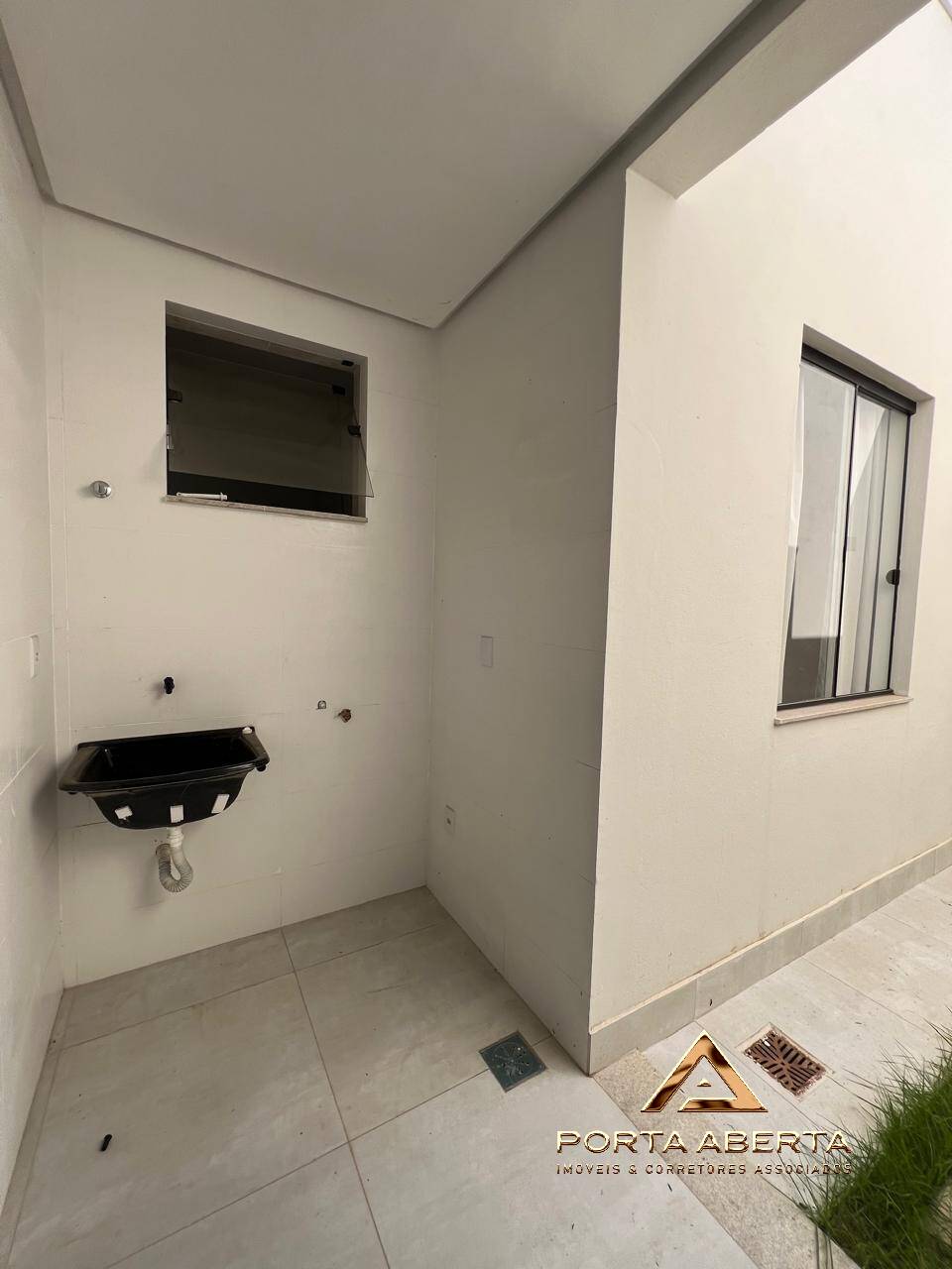 Casa à venda com 3 quartos, 90m² - Foto 22