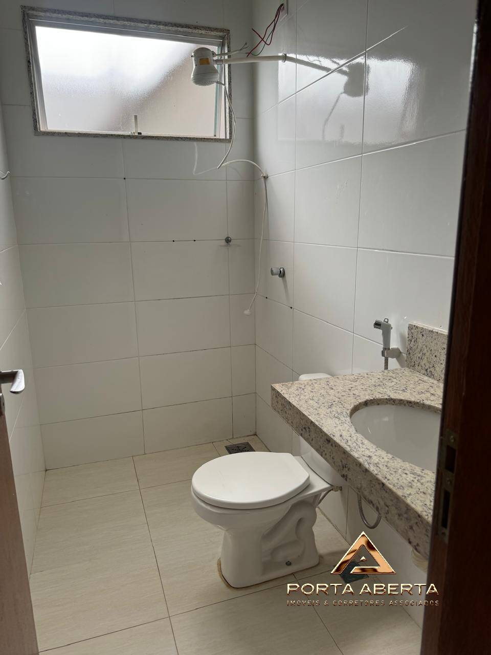 Casa à venda com 3 quartos, 90m² - Foto 14