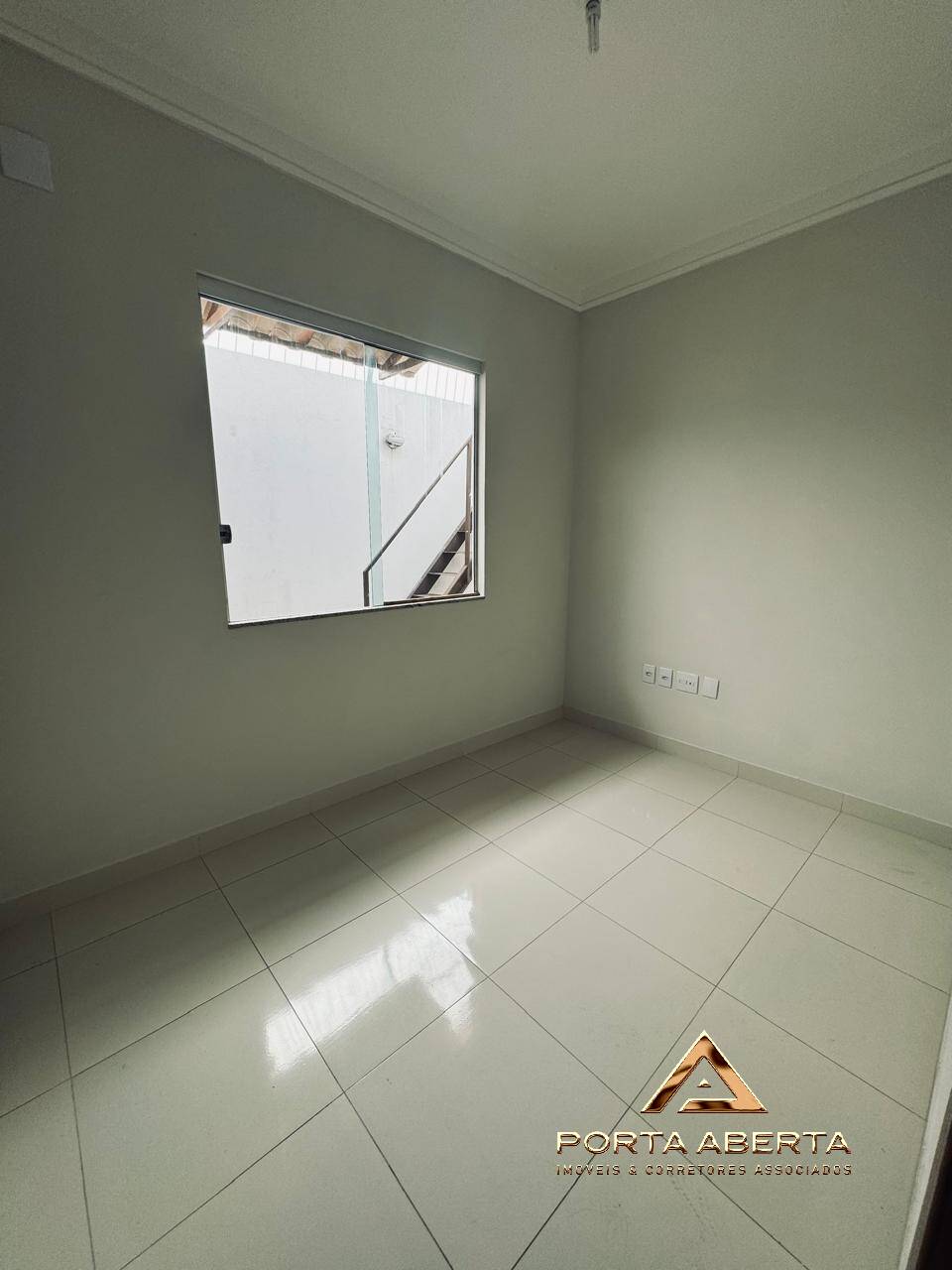 Casa à venda com 3 quartos, 90m² - Foto 13