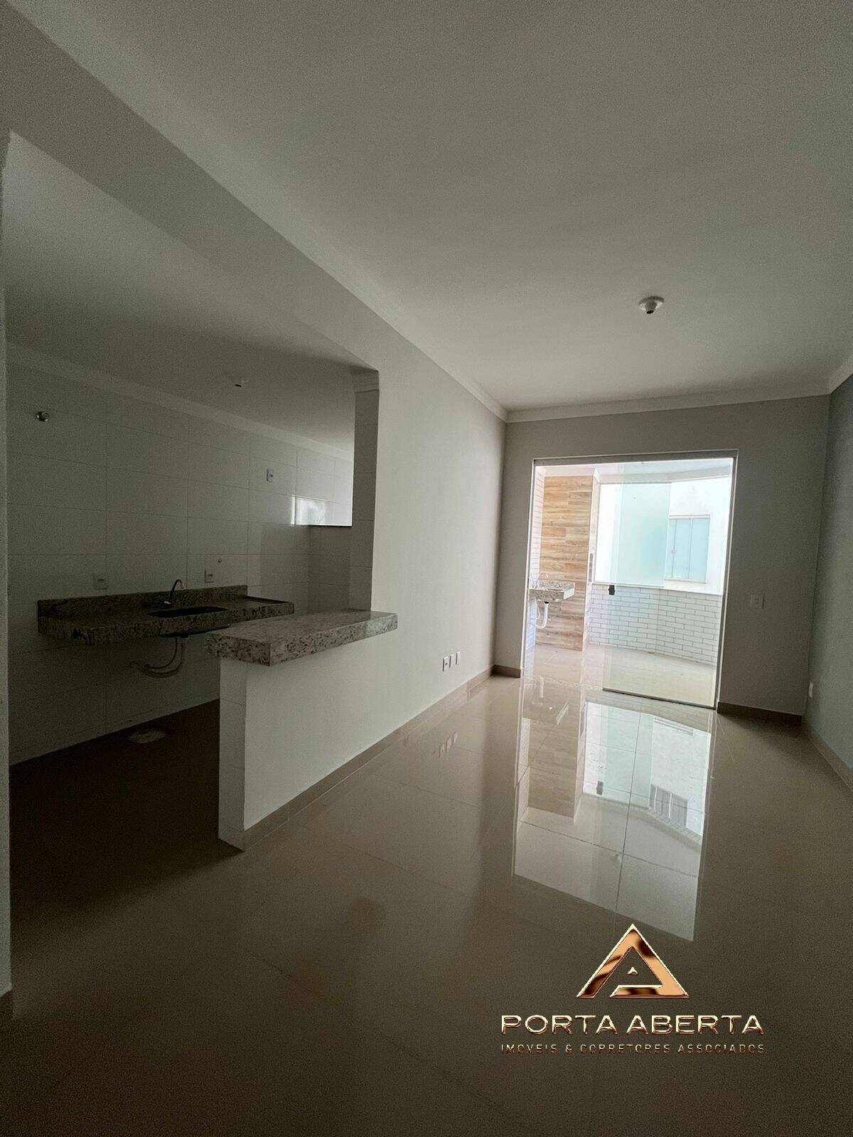 Apartamento à venda com 2 quartos, 71m² - Foto 1