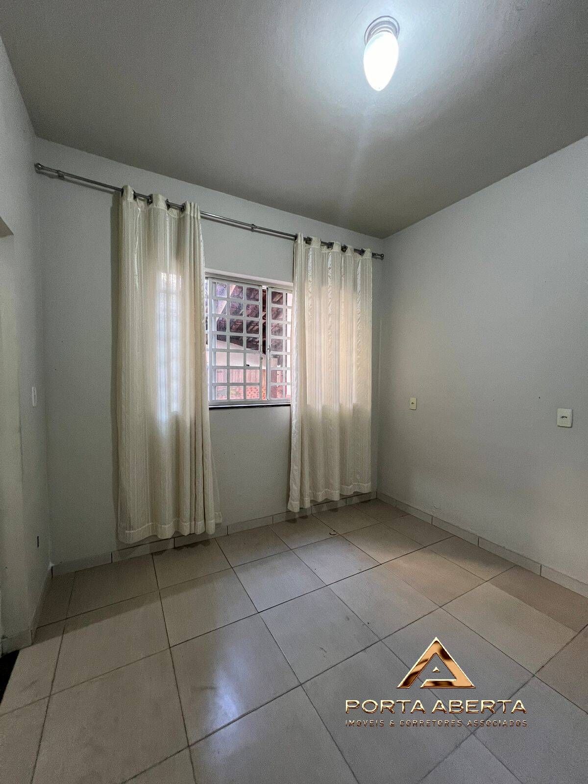 Casa à venda com 6 quartos, 192m² - Foto 20