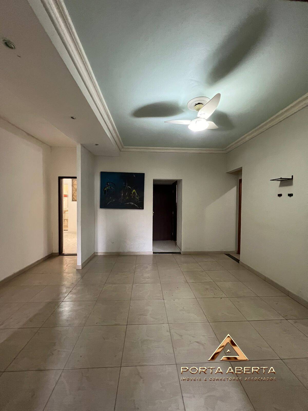 Casa à venda com 6 quartos, 192m² - Foto 13