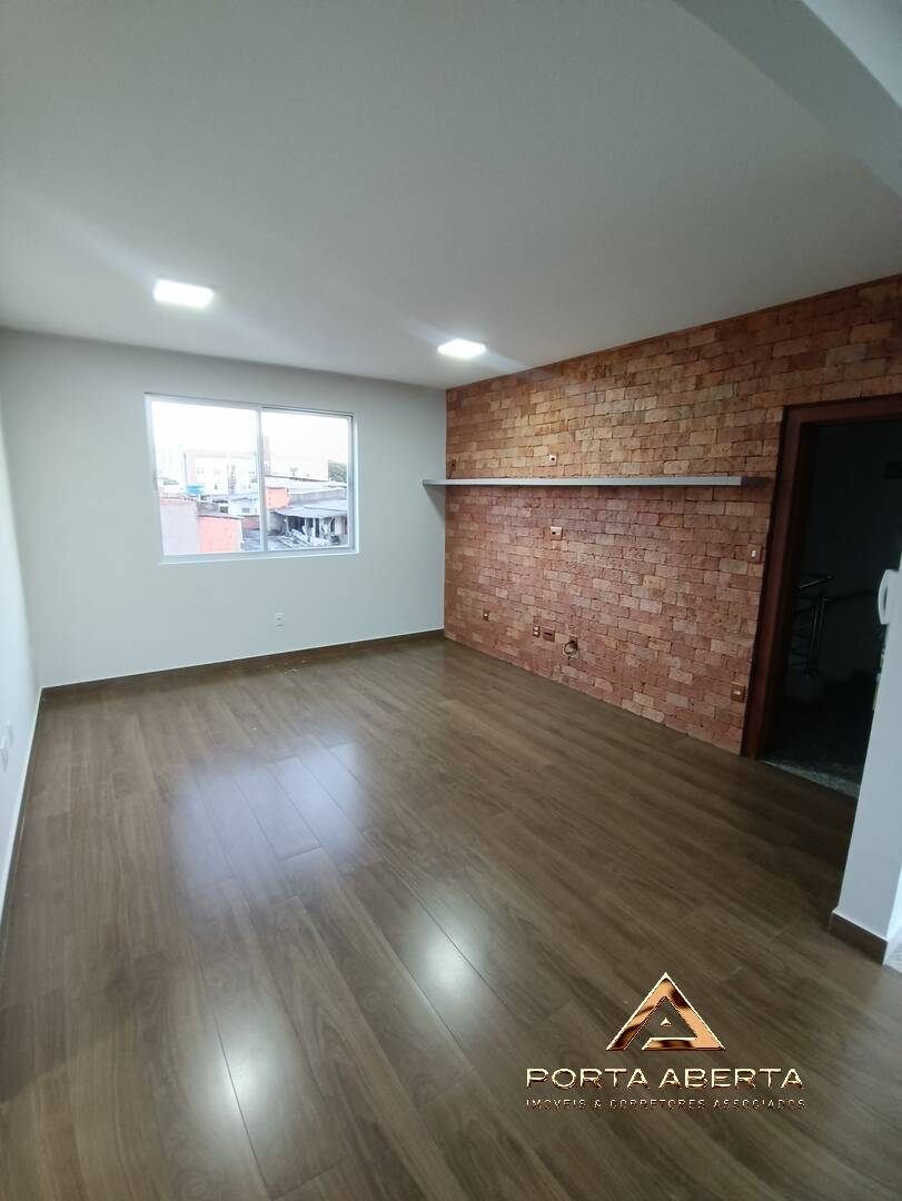 Apartamento à venda com 3 quartos, 95m² - Foto 2