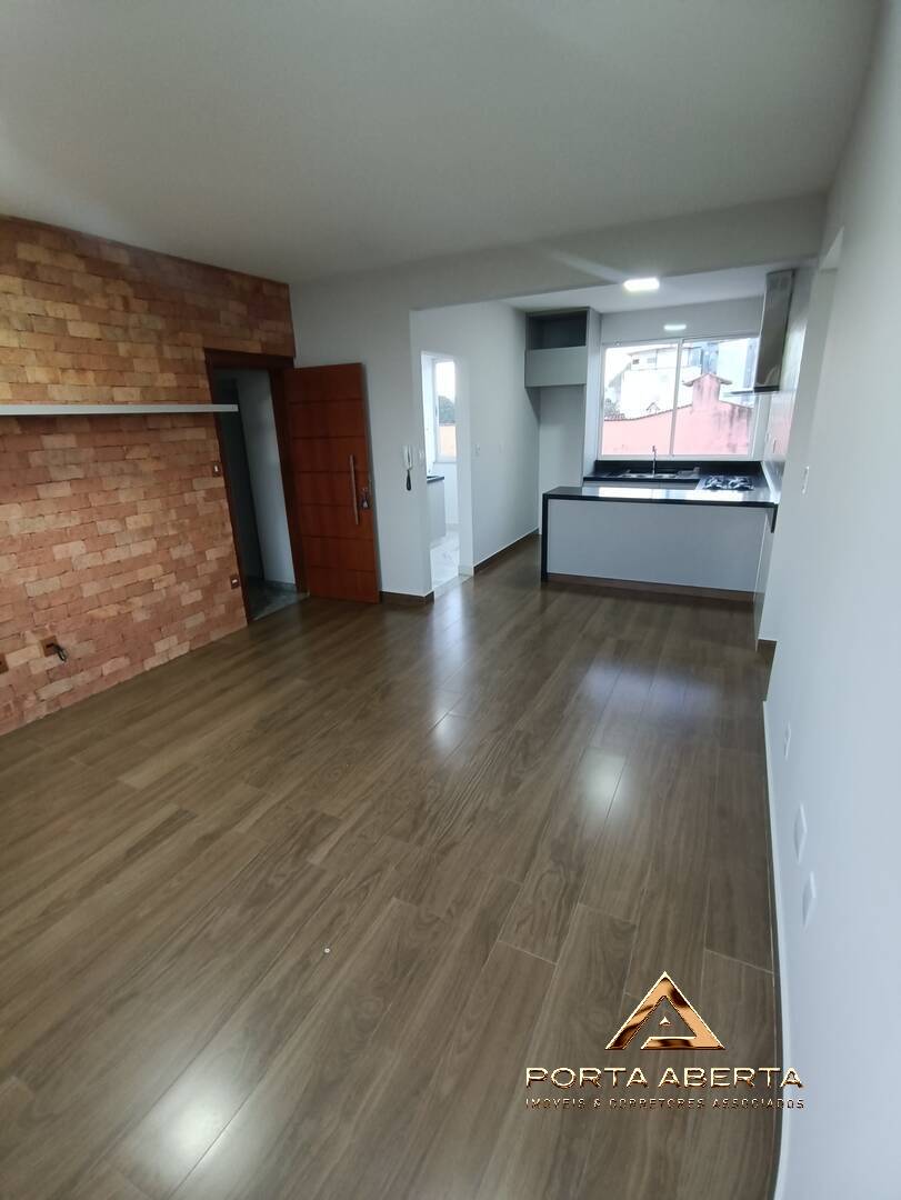 Apartamento à venda com 3 quartos, 95m² - Foto 1