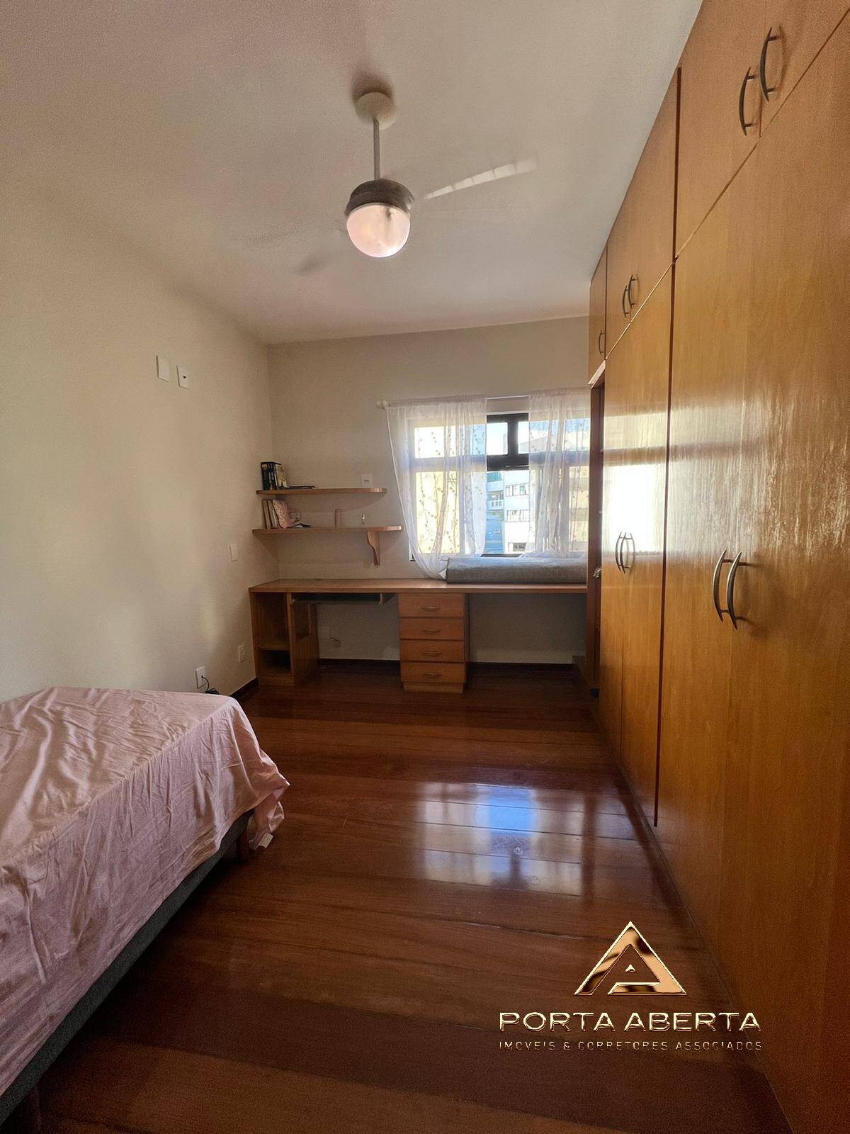 Apartamento à venda com 4 quartos, 148m² - Foto 7