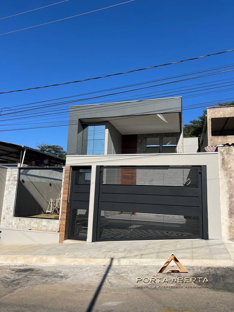 Casa à venda com 3 quartos, 273m² - Foto 1