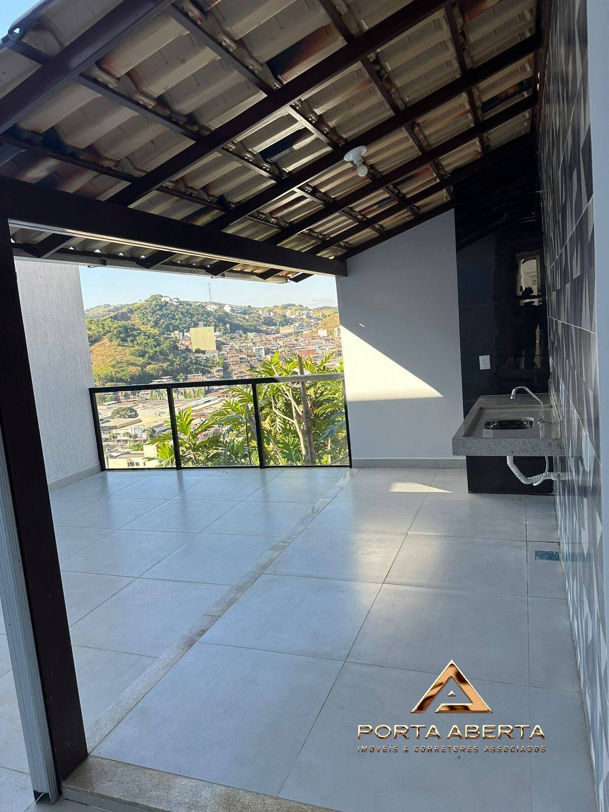 Casa à venda com 3 quartos, 140m² - Foto 4