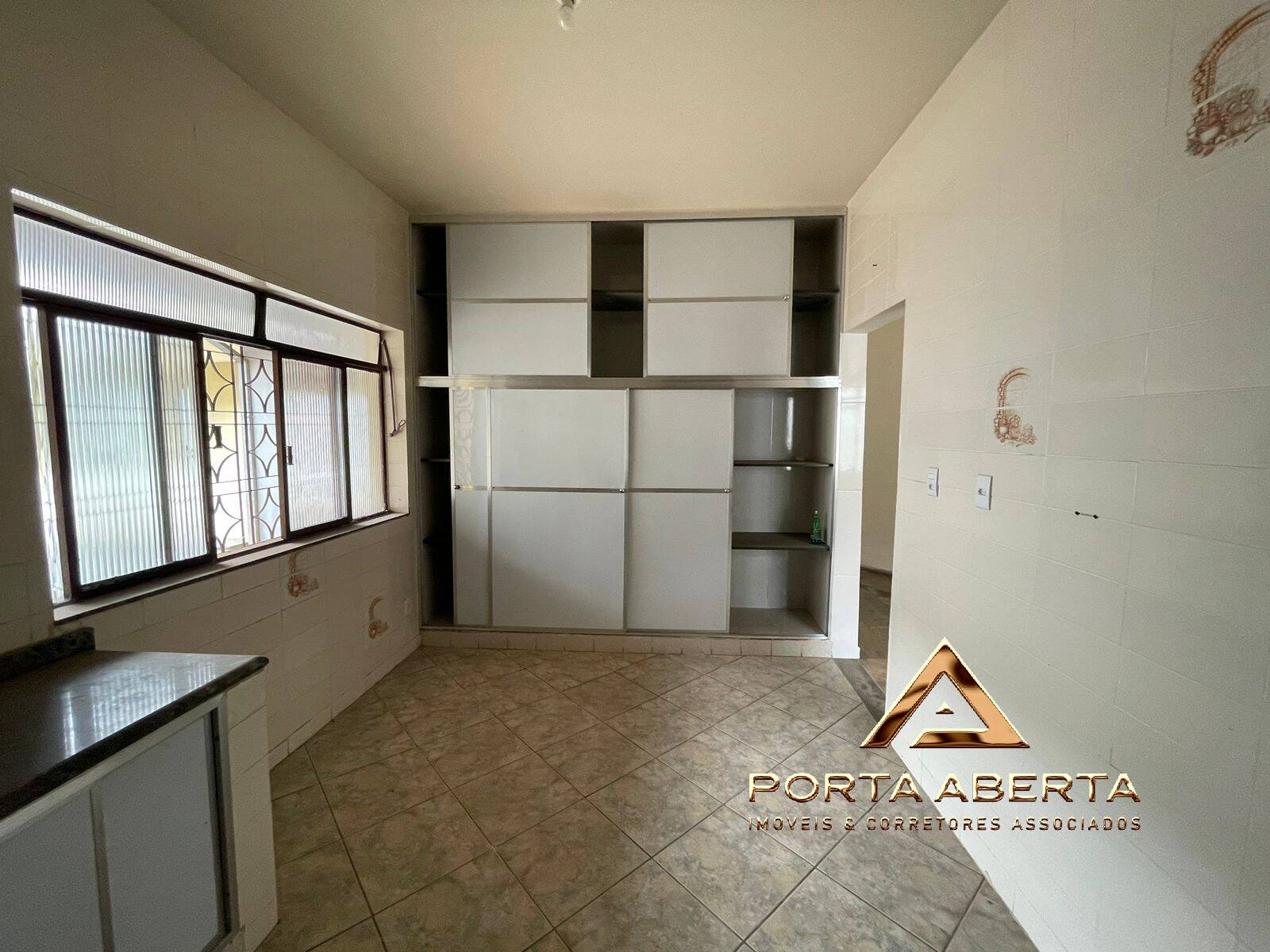 Casa à venda com 4 quartos, 400m² - Foto 21