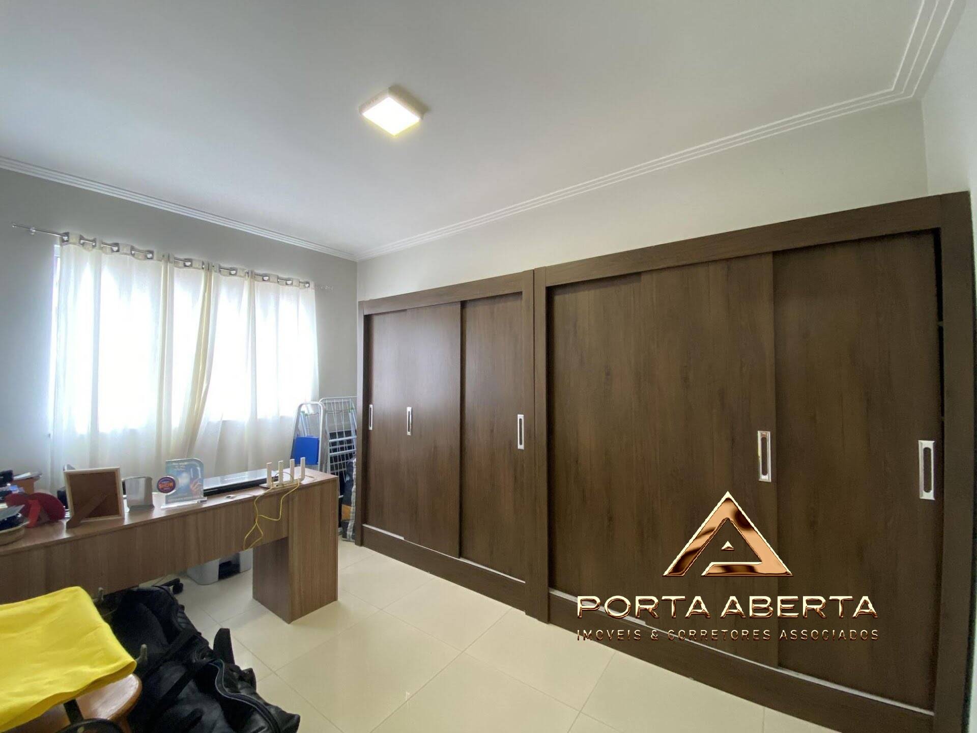 Apartamento à venda com 4 quartos, 155m² - Foto 10