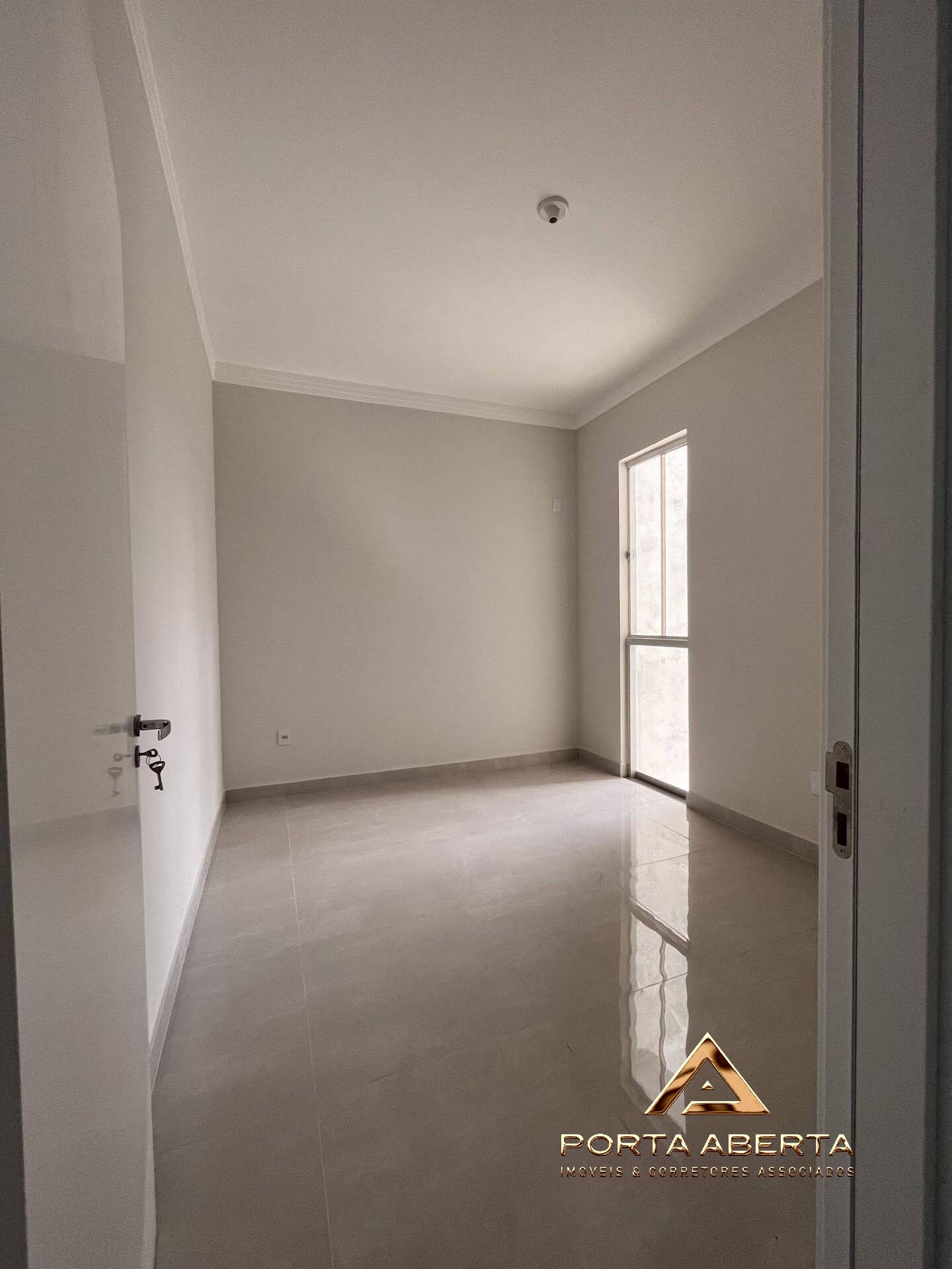 Casa à venda com 3 quartos, 100m² - Foto 6