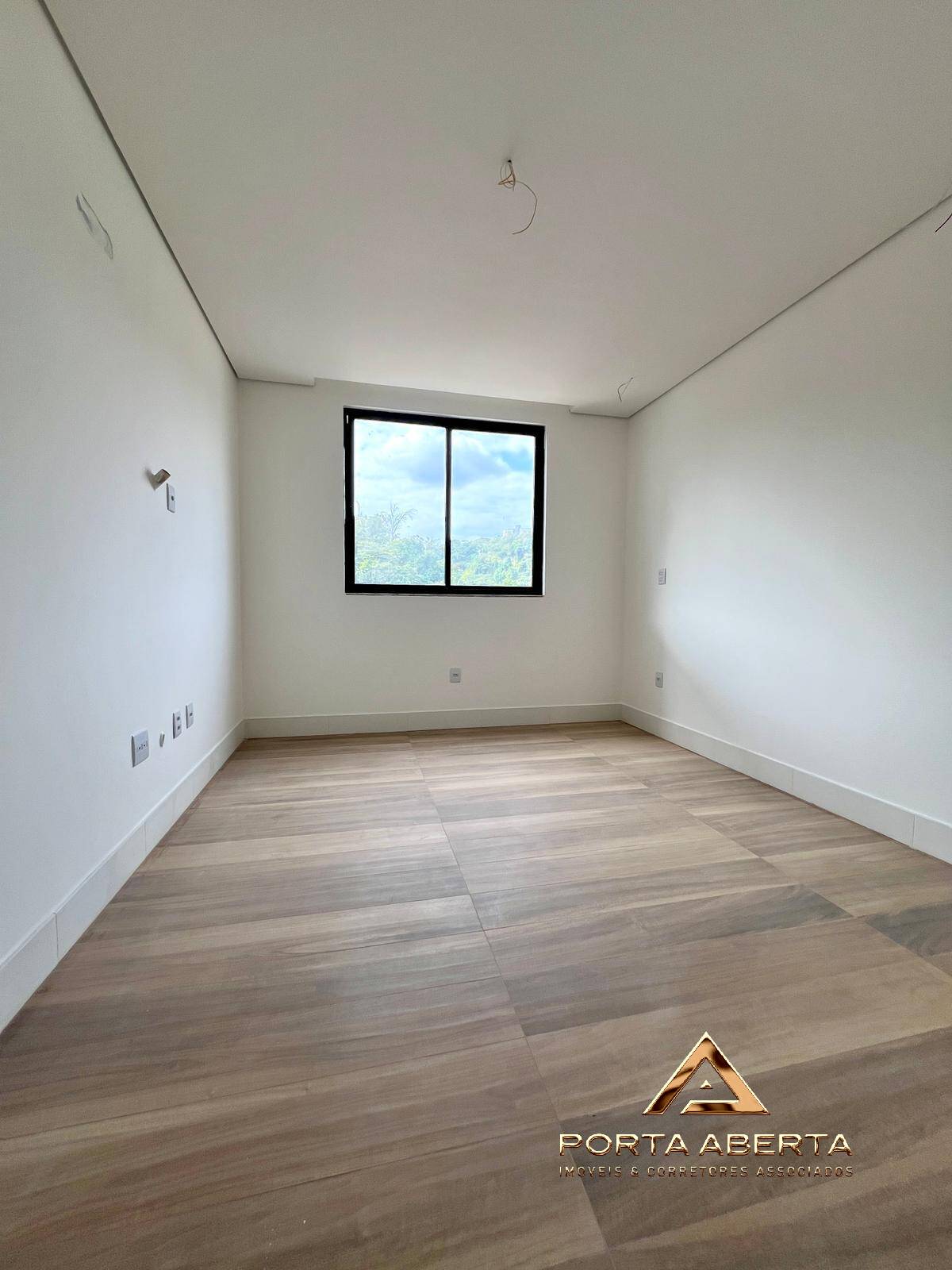 Apartamento à venda com 3 quartos, 105m² - Foto 14