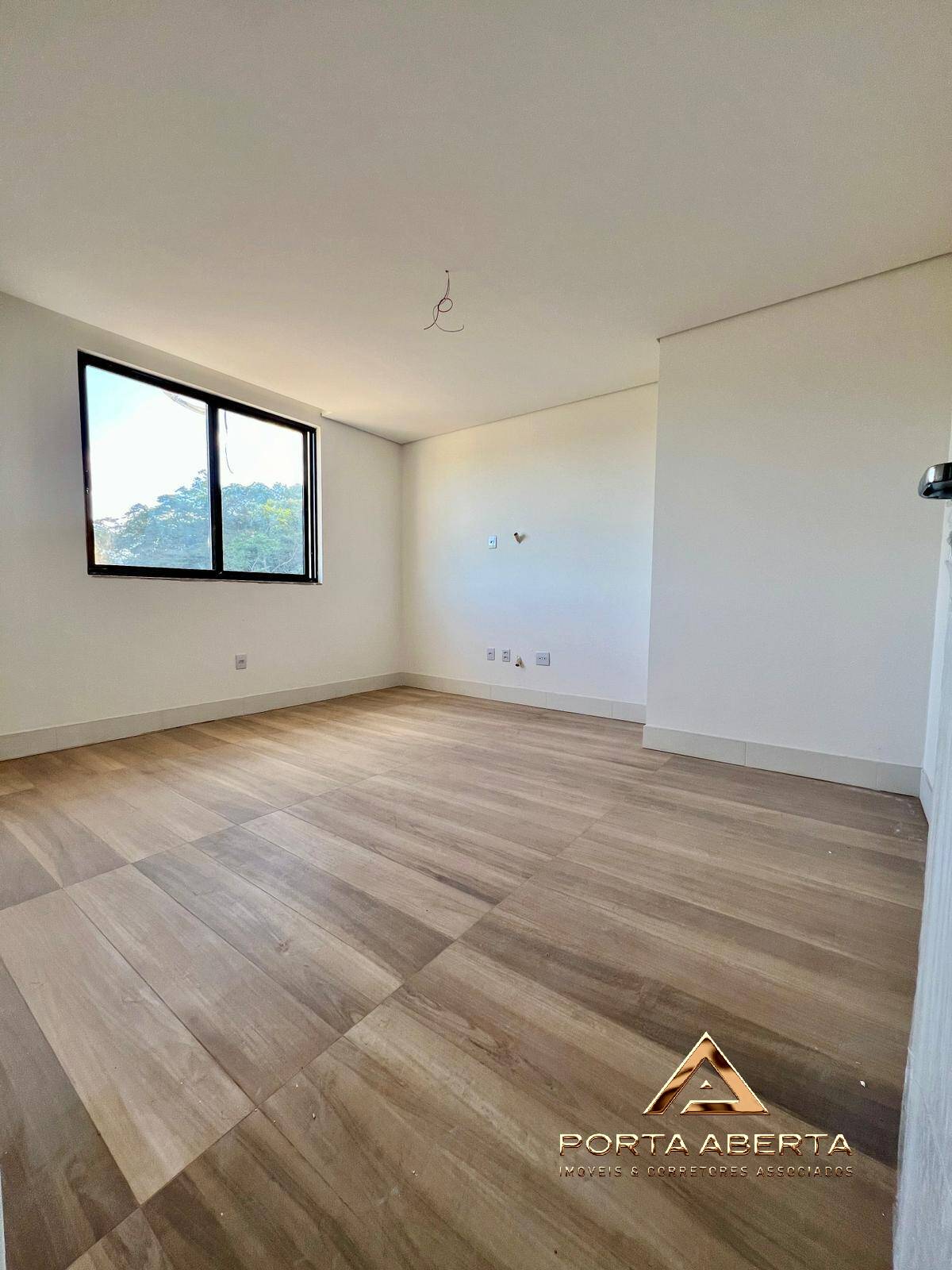 Apartamento à venda com 3 quartos, 105m² - Foto 12