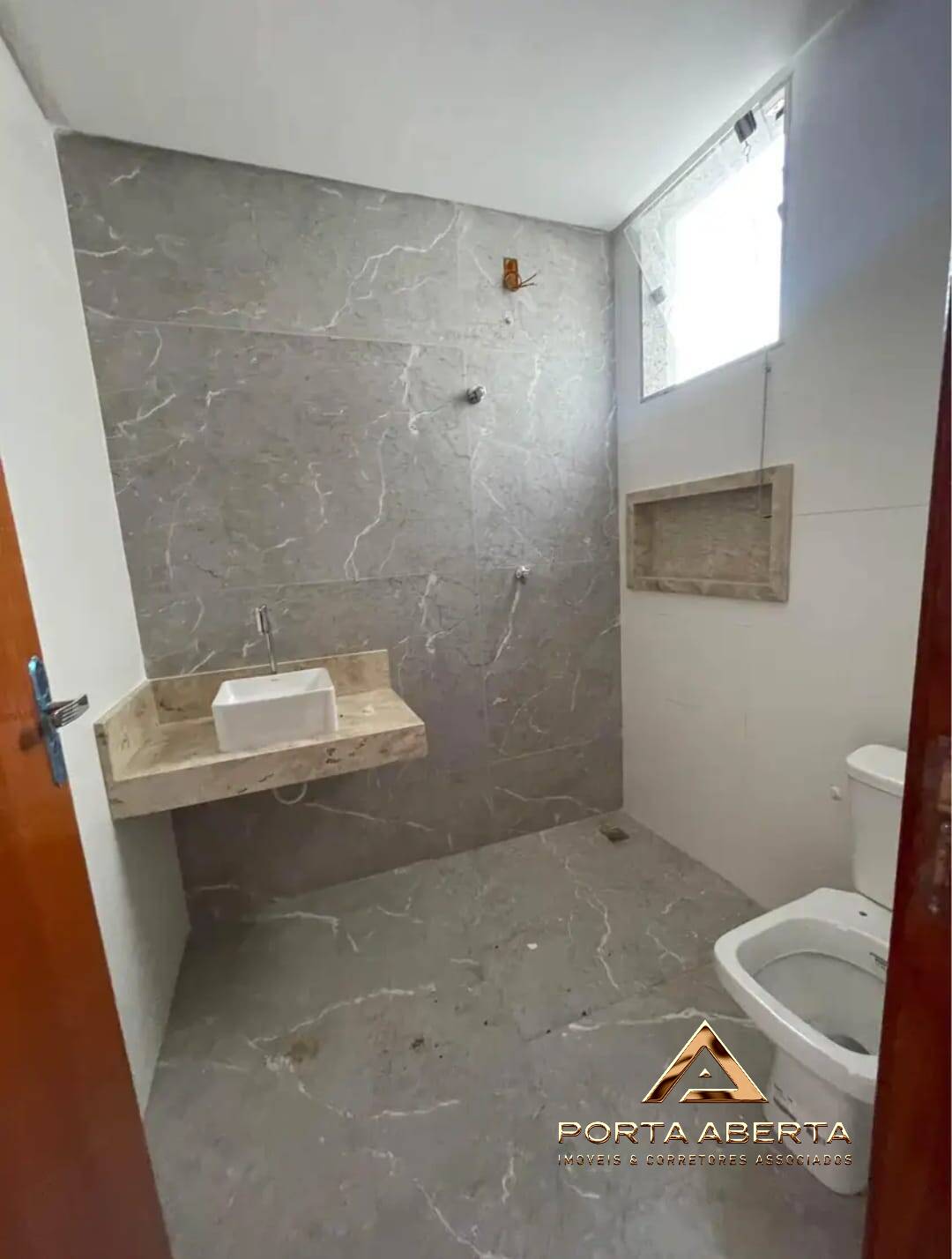 Casa à venda com 3 quartos, 200m² - Foto 5