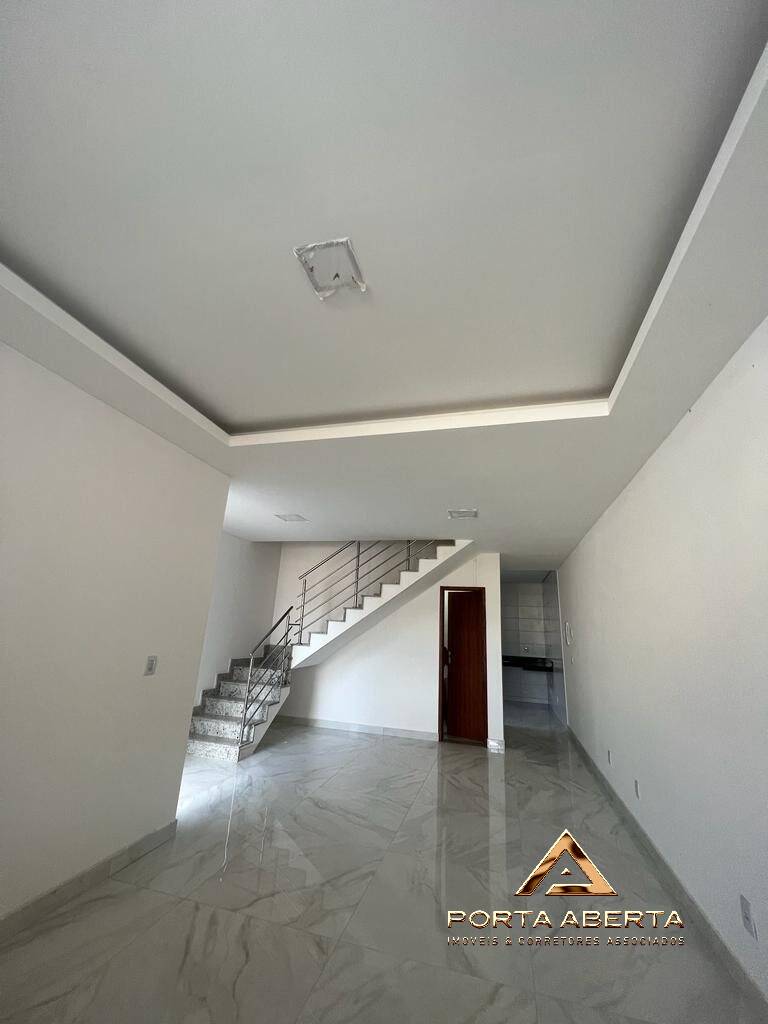 Casa à venda com 3 quartos, 86m² - Foto 6